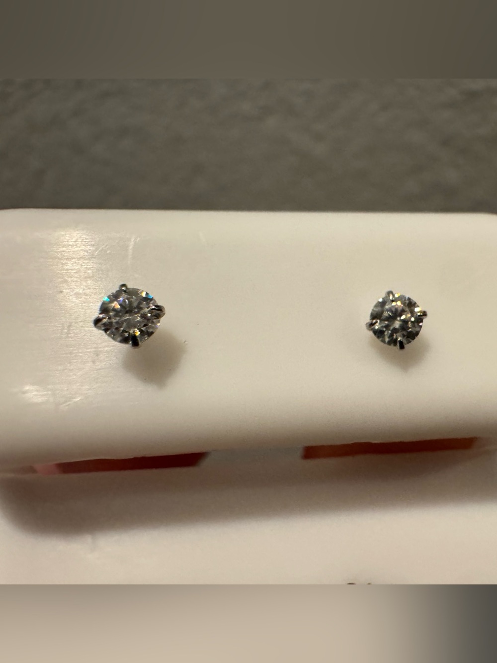 0.2ct GRA Moissanite Stud Earrings in 925 Sterling Silver - Picture 4 of 8